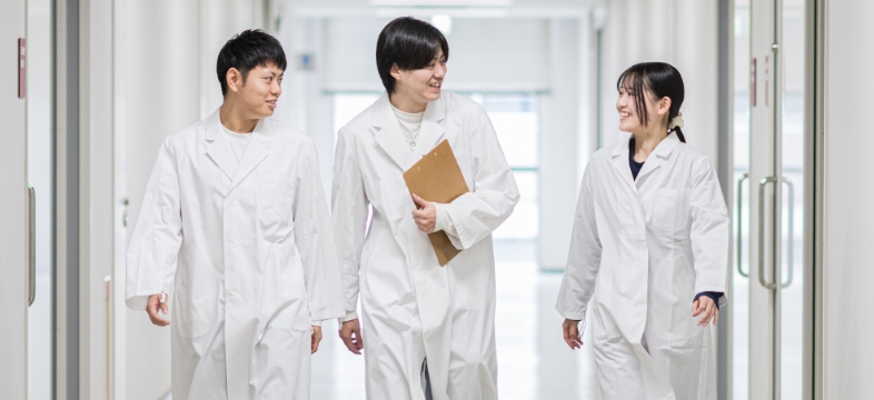 薬学部を卒業したら、どんなミライがあるの？